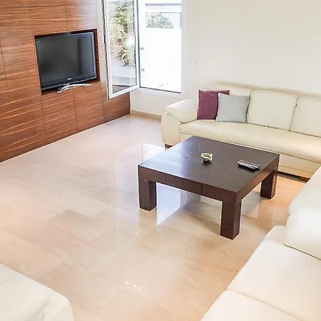 Luxury Bay View 20 Right On τhe Hébergement de vacances